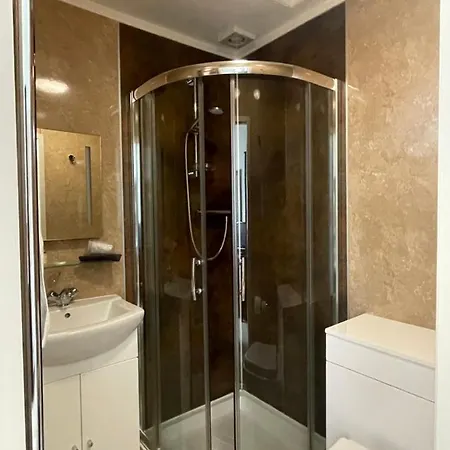 Weston Отель Скарборо