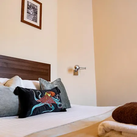 Weston Скарборо