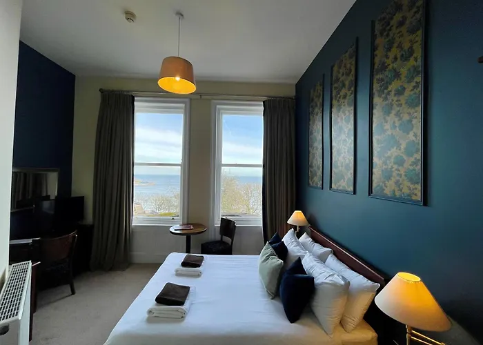 Weston 3* Scarborough