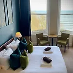 Weston Hotel 3*